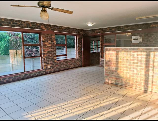 3 BEDROOM HOUSE FOR SALE IN WAVECREST